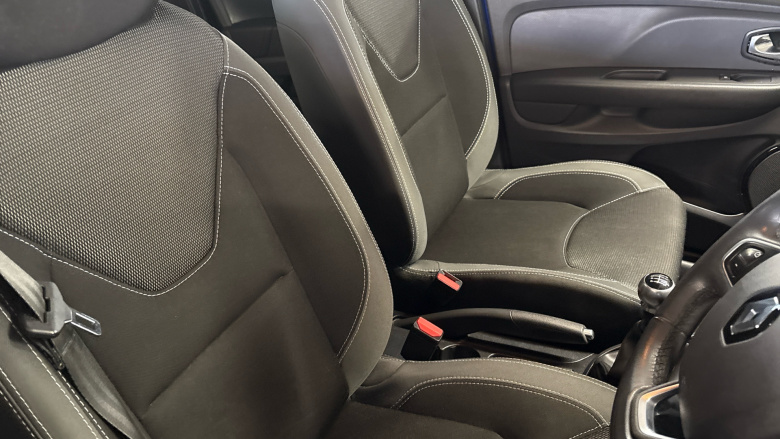 Renault Clio 1.2 TCE Dynamique Nav 5dr Petrol Hatchback